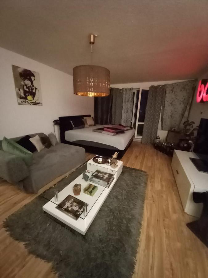 Tolle Private 2-Zimmer Wohnung Im Szene Bezirk Berlin-Friedrichshain Exteriér fotografie
